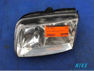 Used Headlight, right Volkswagen Polo III (6N2) 1.4 Price on request offered by Niks autodemontage