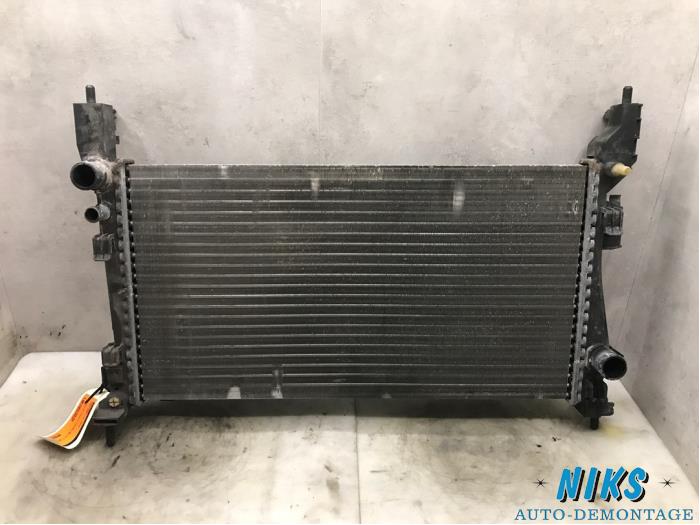 Używane Chlodnica Fiat Qubo 1.3 D 16V Multijet Cena na żądanie oferowane przez Niks autodemontage