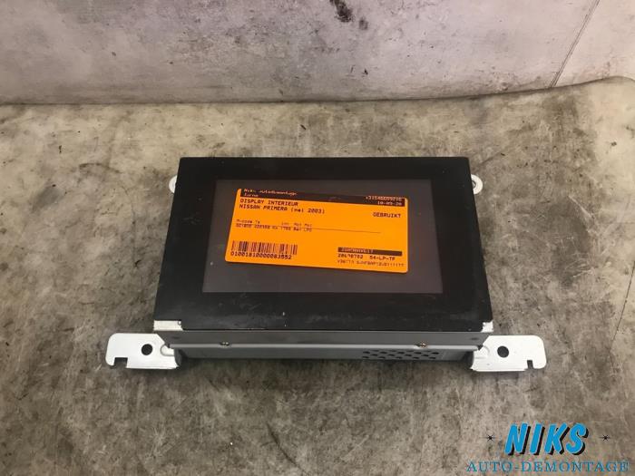 Begagnade Innerdisplay Nissan Primera (P12) 1.8 16V Pris på förfrågan erbjuds av Niks autodemontage