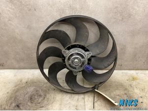 Used Cooling fans Renault Clio IV (5R) 1.5 Energy dCi 90 FAP Price on request offered by Niks autodemontage