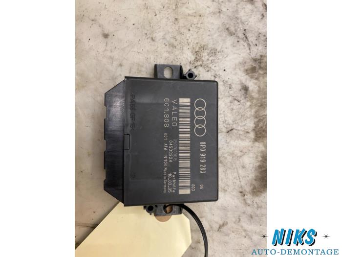 PDC Module from a Audi A3 (8P1) 2.0 TDI 16V 2005