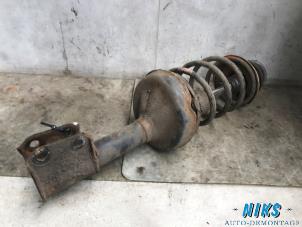 Used Front shock absorber rod, right Renault Kangoo (KC) 1.2 Price on request offered by Niks autodemontage