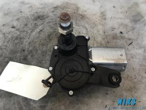 Used Rear wiper motor Peugeot 107 1.0 12V Price on request offered by Niks autodemontage