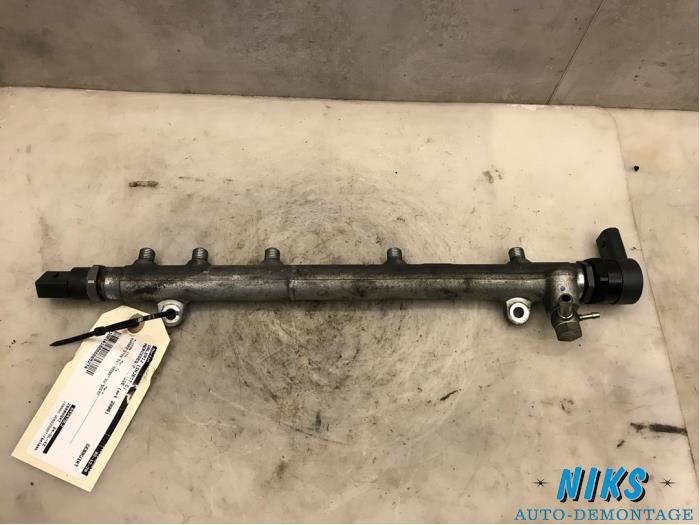 Usagé Système d'injection Mercedes C Combi (S203) 2.2 C-200 CDI 16V Prix sur demande proposé par Niks autodemontage