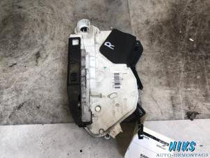 Used Door lock mechanism 2-door, right Volkswagen Polo V (6R) 1.2 12V Price on request offered by Niks autodemontage