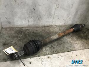 Used Front drive shaft, right Peugeot 207/207+ (WA/WC/WM) 1.6 16V VTi Price on request offered by Niks autodemontage