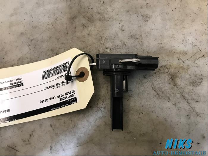 Gebrauchte Luftdichtemesser Nissan Pixo (D31S) 1.0 12V Preis auf Anfrage angeboten von Niks autodemontage
