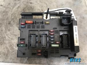 Used Fuse box Peugeot 307 (3A/C/D) 1.4 Price on request offered by Niks autodemontage