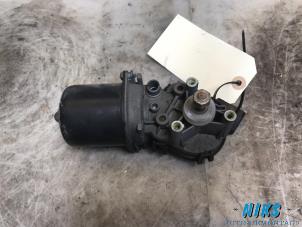Used Front wiper motor Renault Clio II Societe (SB) 1.5 dCi 65 Price on request offered by Niks autodemontage