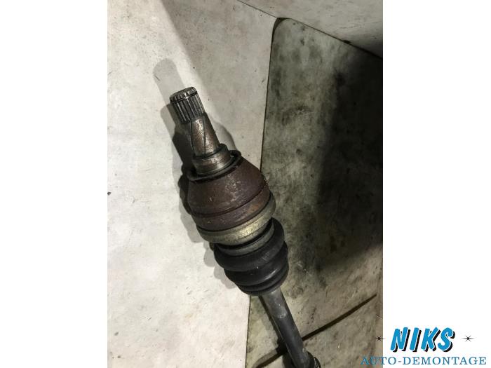 Front drive shaft, right from a Opel Astra J Sports Tourer (PD8/PE8/PF8) 1.4 16V ecoFLEX 2011