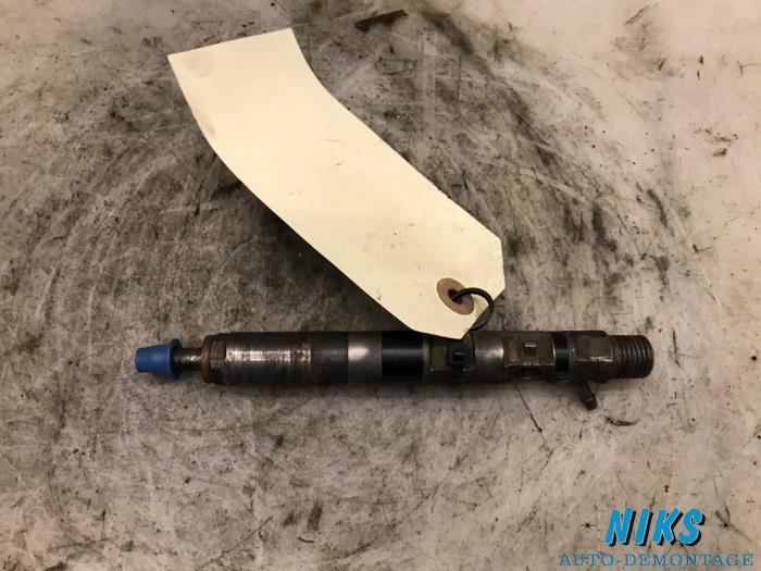 Usagé Injecteurs Renault Clio II Societe (SB) 1.5 dCi 80 Prix sur demande proposé par Niks autodemontage
