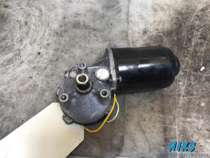 Used Front wiper motor Opel Corsa C (F08/68) 1.3 CDTi 16V Price on request offered by Niks autodemontage