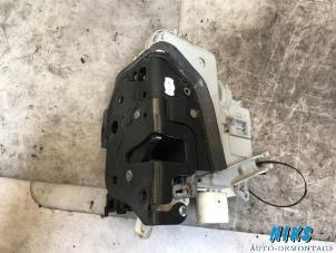 Used Door lock mechanism 4-door, front left Audi A4 Avant (B8) 2.0 TDI 143 16V Price on request offered by Niks autodemontage