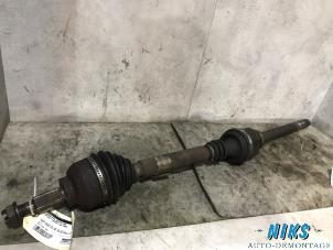 Used Front drive shaft, right Renault Laguna II (BG) 2.0 16V Turbo Price on request offered by Niks autodemontage