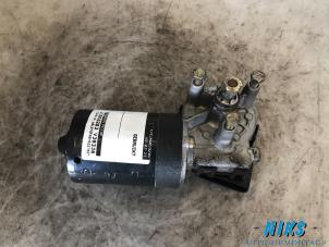 Used Front wiper motor Opel Astra G (F08/48) 1.6 Price on request offered by Niks autodemontage