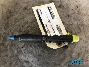 Used Injector (diesel) Renault Kangoo Express (FC) 1.5 dCi 65 Price on request offered by Niks autodemontage