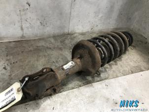 Used Front shock absorber rod, right Volkswagen Caddy II (9K9A) 1.9 SDI Price on request offered by Niks autodemontage