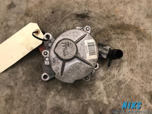 Usagé Pompe à vide (diesel) Renault Scénic II (JM) 2.0 dCi 16V 150 Prix sur demande proposé par Niks autodemontage