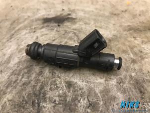 Used Injector (petrol injection) Volvo C30 (EK/MK) 2.0 16V Price on request offered by Niks autodemontage