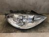 Headlight, right from a Peugeot 807 2.2 HDiF 16V 2005