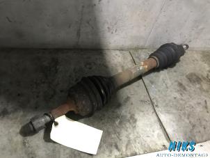 Used Front drive shaft, left Peugeot 206 (2A/C/H/J/S) 1.1 XN,XR Price on request offered by Niks autodemontage