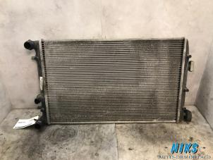Used Radiator Volkswagen Polo IV (9N1/2/3) 1.4 TDI 70 Price on request offered by Niks autodemontage