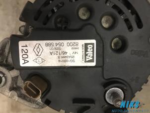 Dynamo van een Renault Scénic I (JA) 1.9 dCi 2001