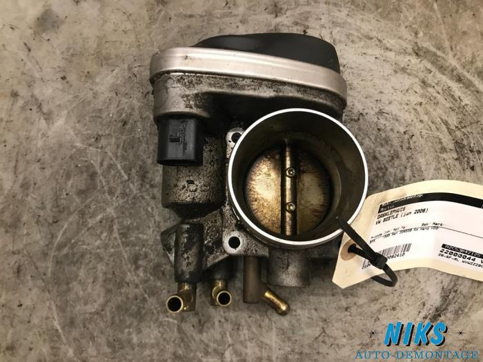 Usagé Boîtier accélérateur Volkswagen New Beetle (9C1/9G1) 1.6 Prix sur demande proposé par Niks autodemontage