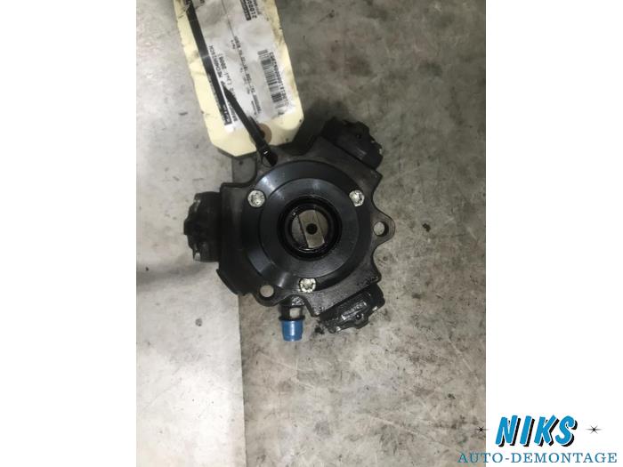 Used Mechanical fuel pump Fiat Punto Evo (199) 1.3 JTD Multijet Start&Stop 16V Price on request offered by Niks autodemontage