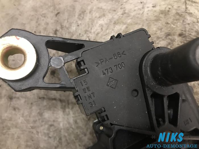 Rear wiper motor from a Seat Leon (1M1) 1.6 16V 2001
