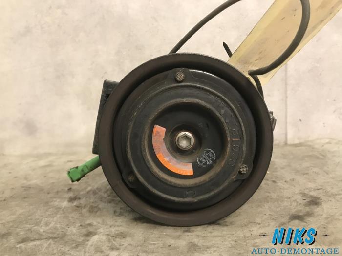 Usagé Compresseur de clim Audi A4 (B5) 1.6 Prix sur demande proposé par Niks autodemontage