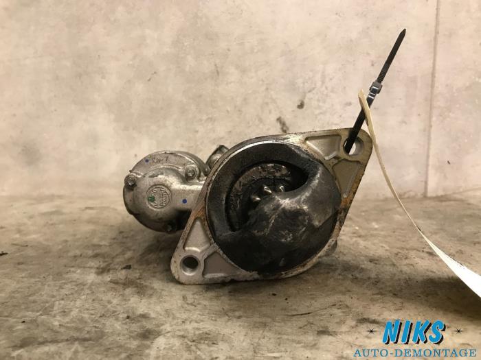 Gebrauchte Anlasser Opel Corsa Preis auf Anfrage angeboten von Niks autodemontage
