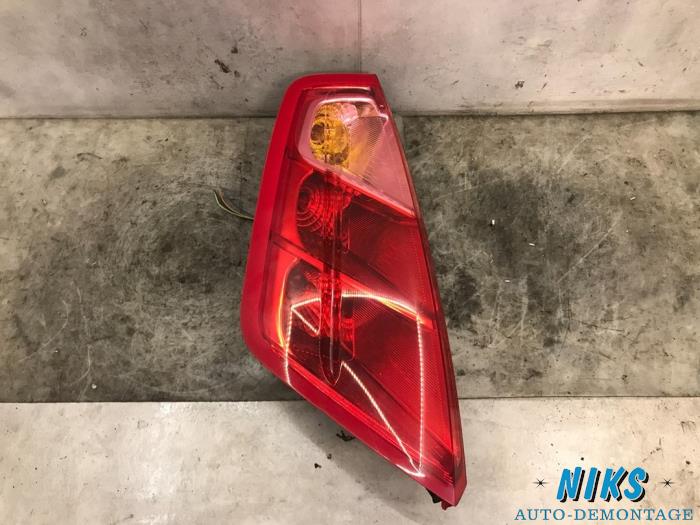 Feu arrière gauche d'un Fiat Punto Evo (199) 1.2 Euro 4 2009