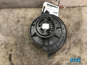 Used Heating and ventilation fan motor Opel Astra H SW (L35) 1.9 CDTi 120 Price on request offered by Niks autodemontage