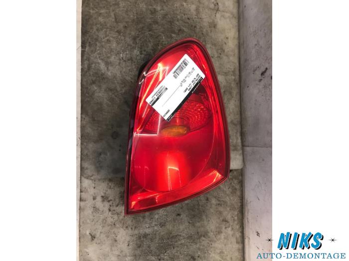 Taillight, left from a Seat Altea (5P1) 2.0 FSI 16V 2005