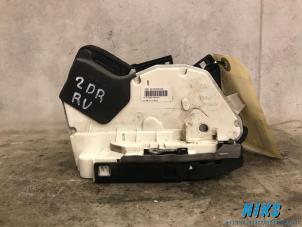 Used Door lock mechanism 2-door, right Volkswagen Polo V (6R) 1.2 12V BlueMotion Technology Price on request offered by Niks autodemontage