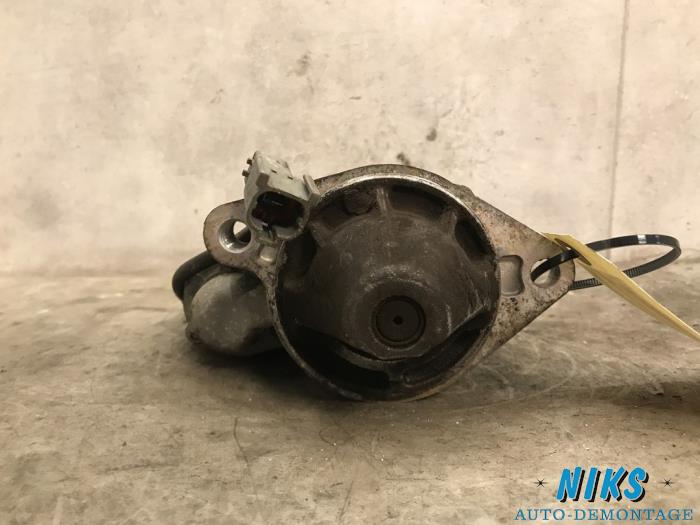 Begagnade Startmotor Chevrolet Evanda 2.0 16V Pris på förfrågan erbjuds av Niks autodemontage