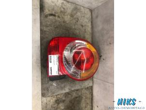 Used Taillight, left Renault Modus/Grand Modus (JP) 1.4 16V Price on request offered by Niks autodemontage