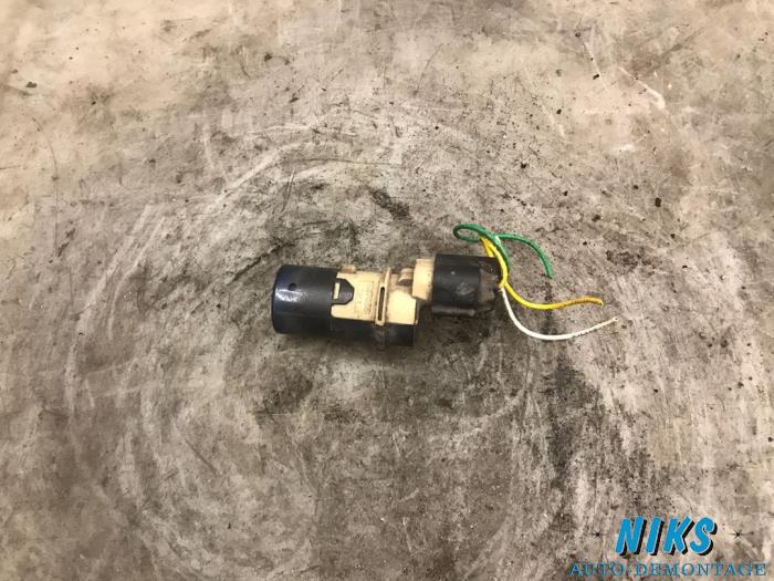 Usados Sensor PDC Peugeot 307 SW (3H) 2.0 16V Precio de solicitud ofrecido por Niks autodemontage