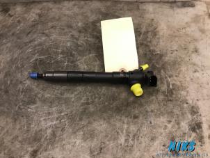 Used Injector (diesel) Volkswagen Golf VII (AUA) 1.6 TDI BMT 16V Price on request offered by Niks autodemontage