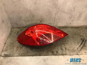 Used Taillight, left Peugeot 207/207+ (WA/WC/WM) 1.4 16V VTi Price on request offered by Niks autodemontage