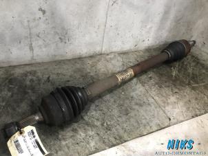 Used Front drive shaft, right Peugeot 207/207+ (WA/WC/WM) 1.4 16V VTi Price on request offered by Niks autodemontage
