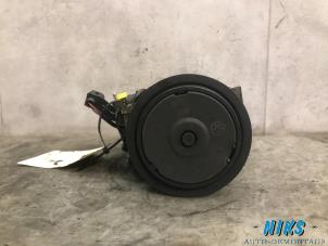 Used Air conditioning pump Skoda Fabia II (5J) 1.2i 12V Price on request offered by Niks autodemontage