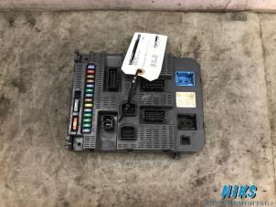 Used Fuse box Peugeot 308 (4A/C) 1.6 16V THP 150 Price on request offered by Niks autodemontage