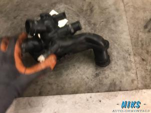 Used Thermostat housing Peugeot 308 (4A/C) 1.6 16V THP 150 Price on request offered by Niks autodemontage