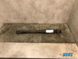 Used Rear shock absorber, left Renault Clio II (BB/CB) 1.2 16V Price on request offered by Niks autodemontage
