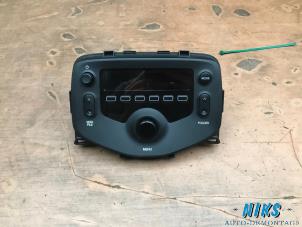 Gebrauchte Radio Citroen C1 1.0 Vti 68 12V Preis auf Anfrage angeboten von Niks autodemontage