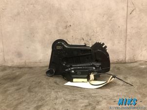 Used Door lock mechanism 2-door, right Citroen C1 1.0 Vti 68 12V Price on request offered by Niks autodemontage