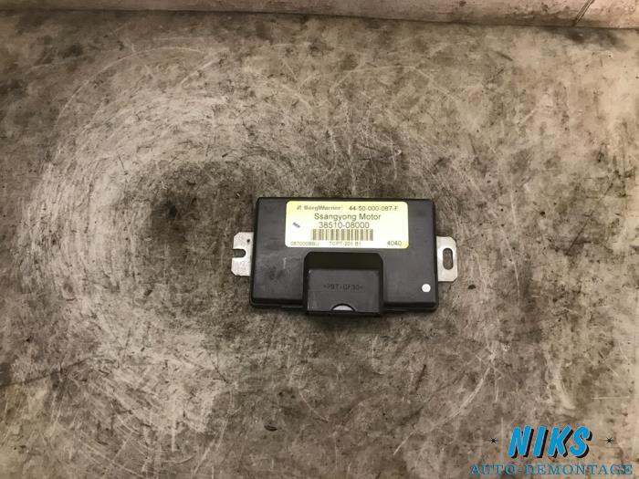Used Automatic gearbox computer Ssang Yong Rexton 2.7 Xdi RX/RJ 270 16V Price on request offered by Niks autodemontage