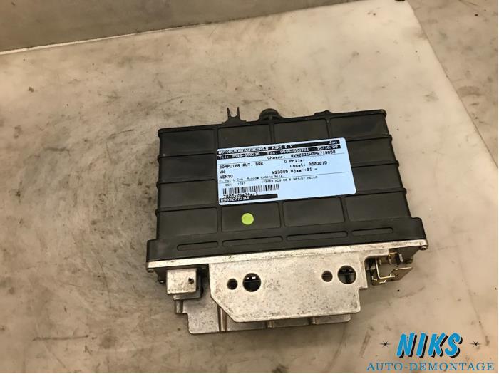 Used Automatic gearbox computer Volkswagen Vento (1H2) 1.8 i Price on request offered by Niks autodemontage